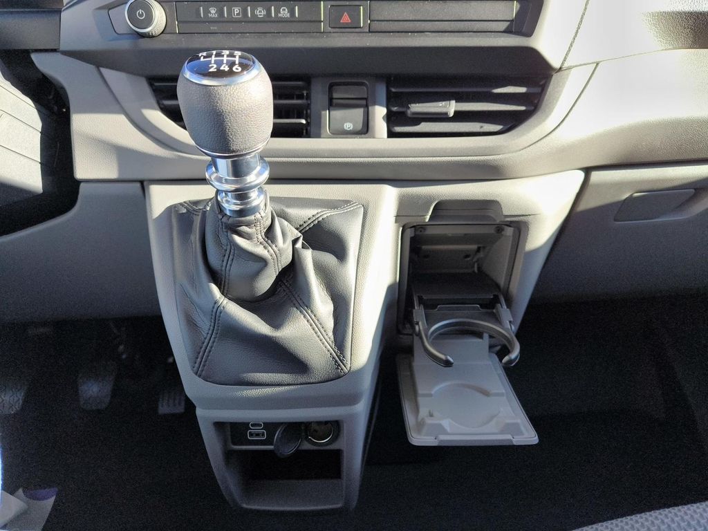 Volkswagen T7 Transporter 2025