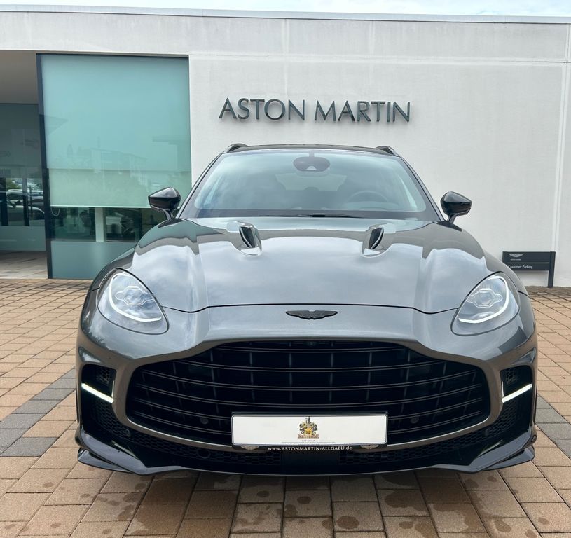 Aston Martin DBX 2024
