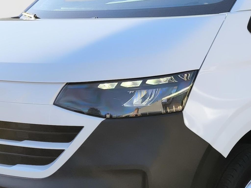 Volkswagen T7 Transporter 2025