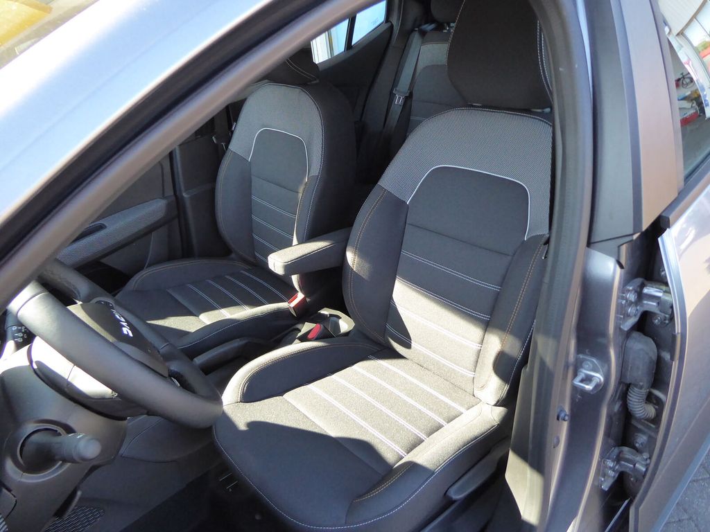Dacia Sandero 2025