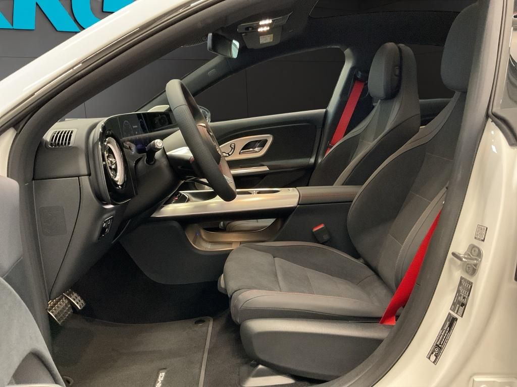 Mercedes-Benz CLA 350 2025