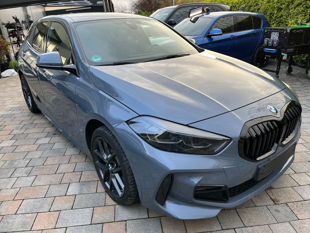 BMW 120 2022