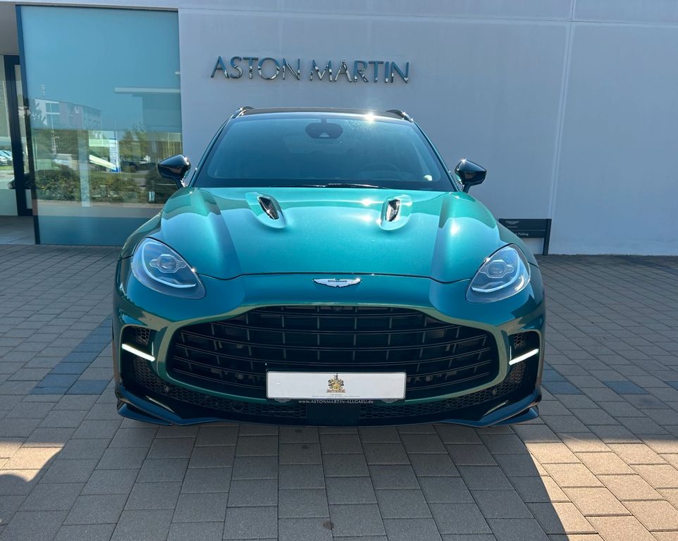 Aston Martin DBX 2025