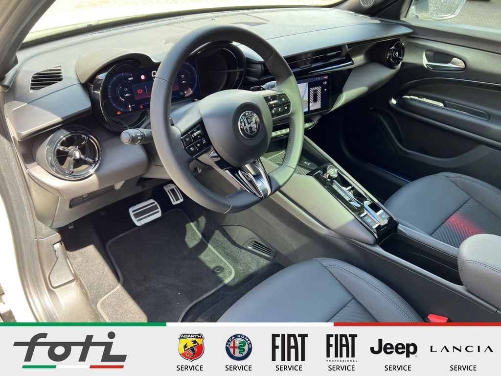 Alfa Romeo Junior 2025