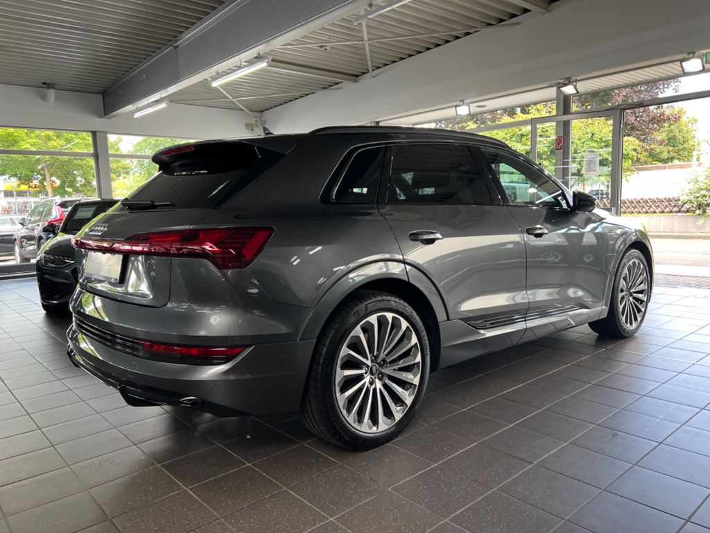 Audi e-tron 2021