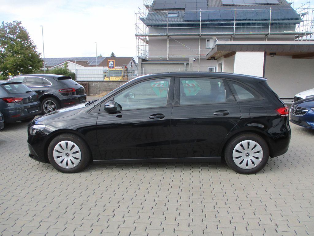 Mercedes-Benz B 180 2022