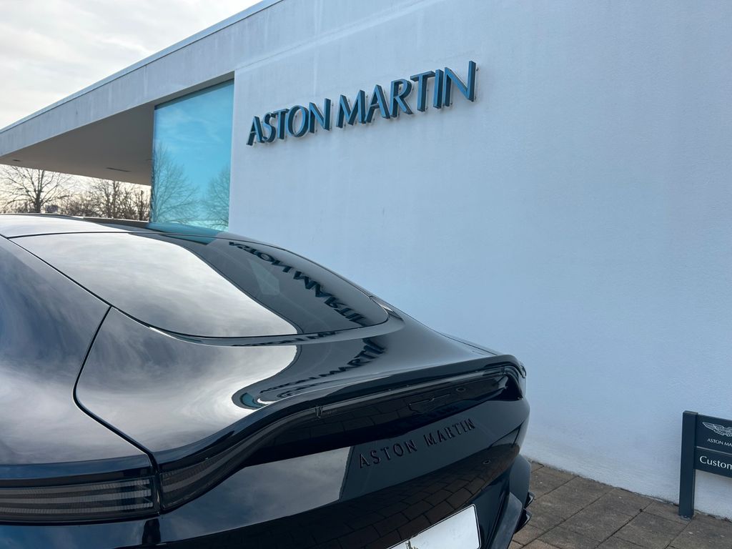 Aston Martin V8 Vantage