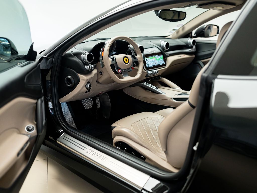 Ferrari GTC4Lusso 2017