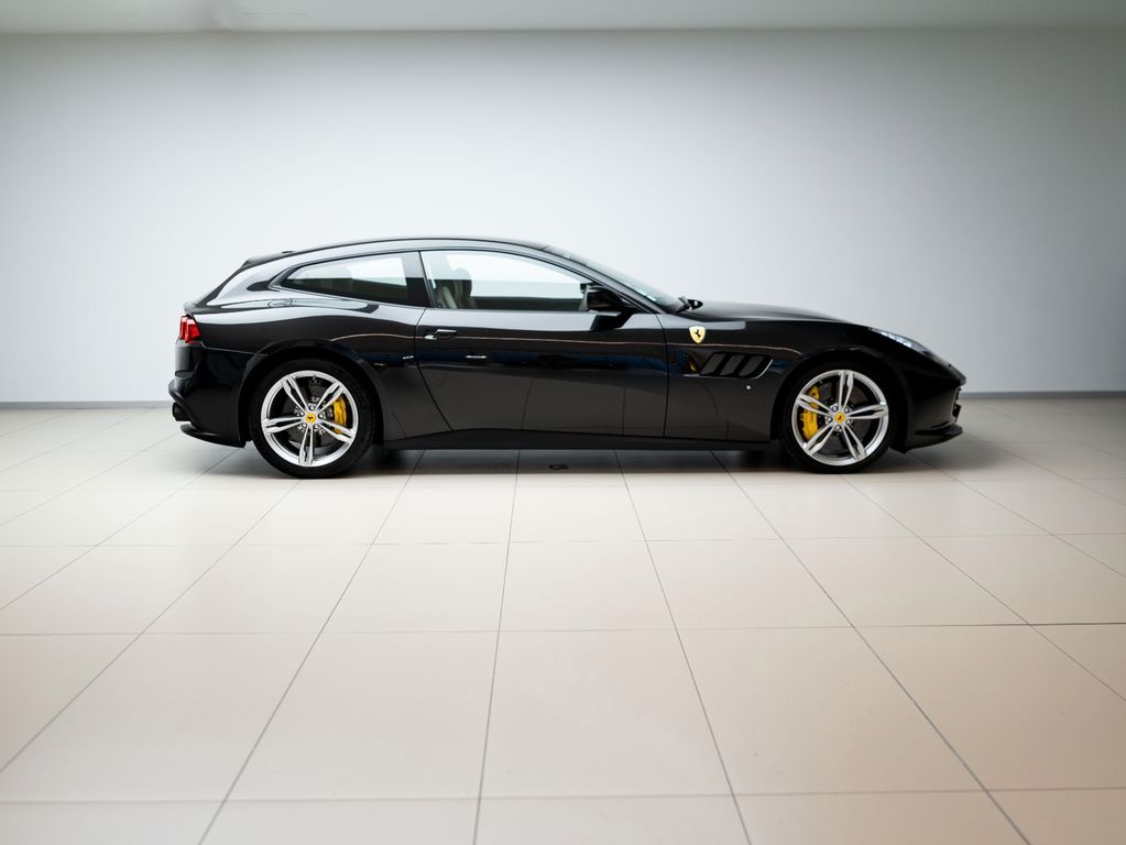 Ferrari GTC4Lusso 2017