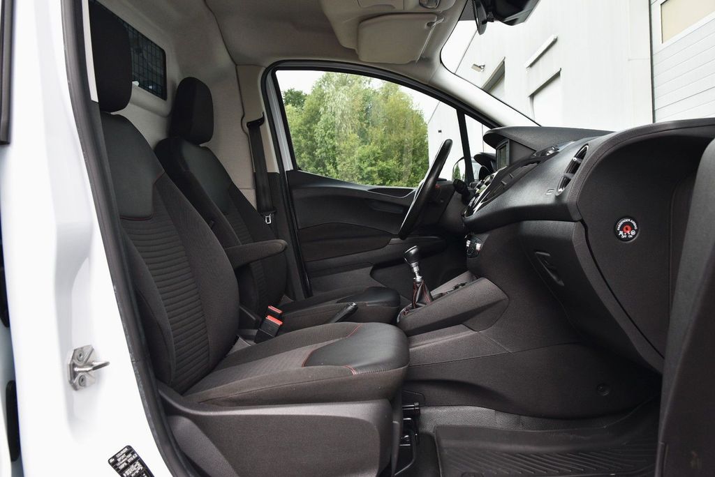 Ford Transit Courier 2020