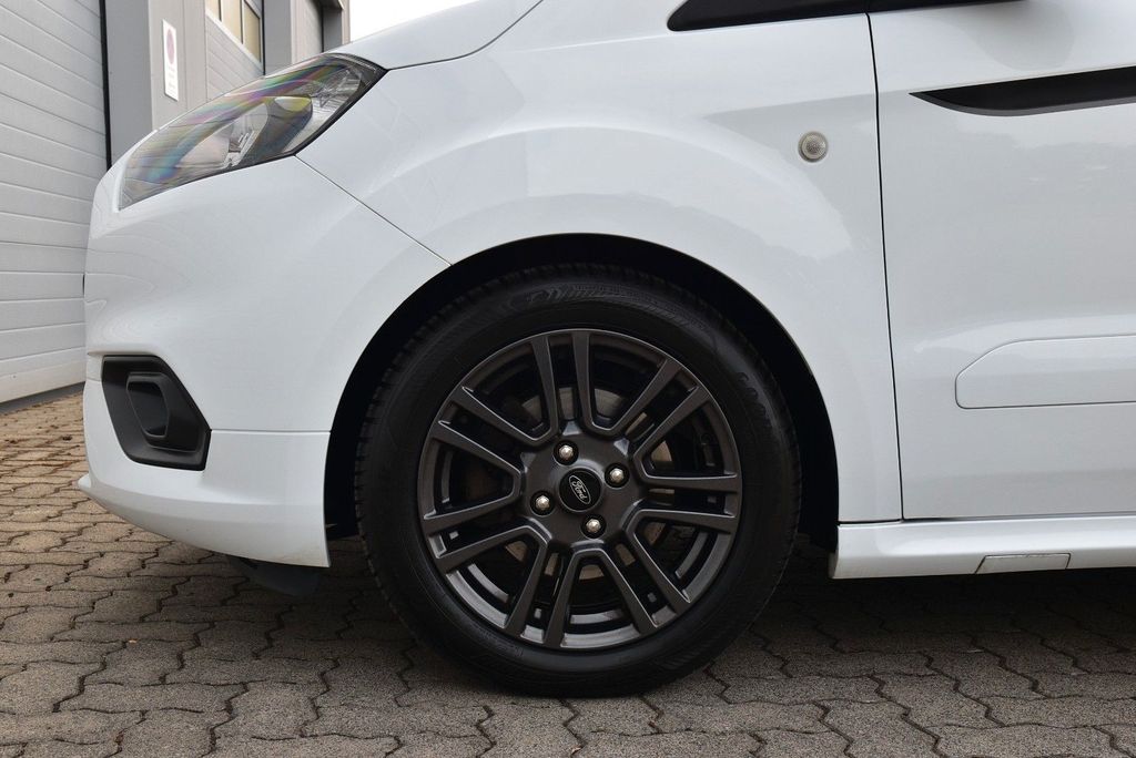Ford Transit Courier 2020