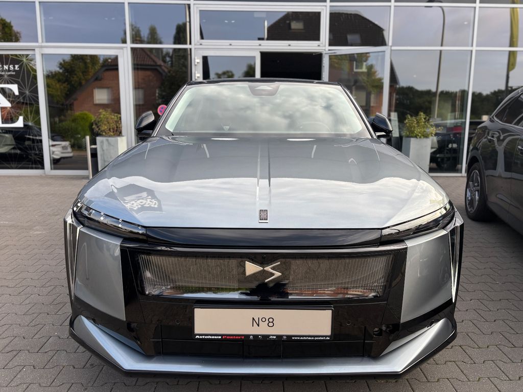DS Automobiles Nº8 2025