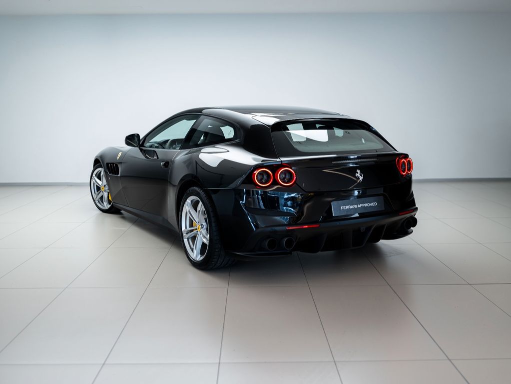 Ferrari GTC4Lusso 2017