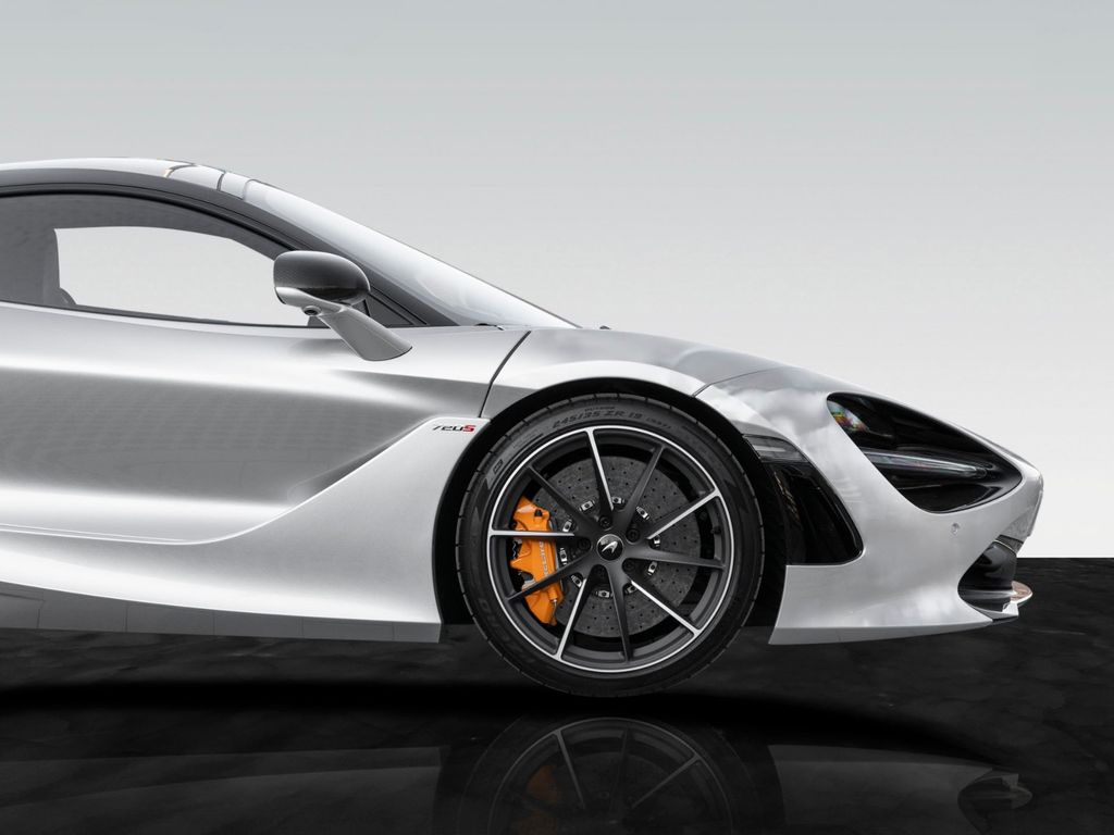 McLaren 720S 2022