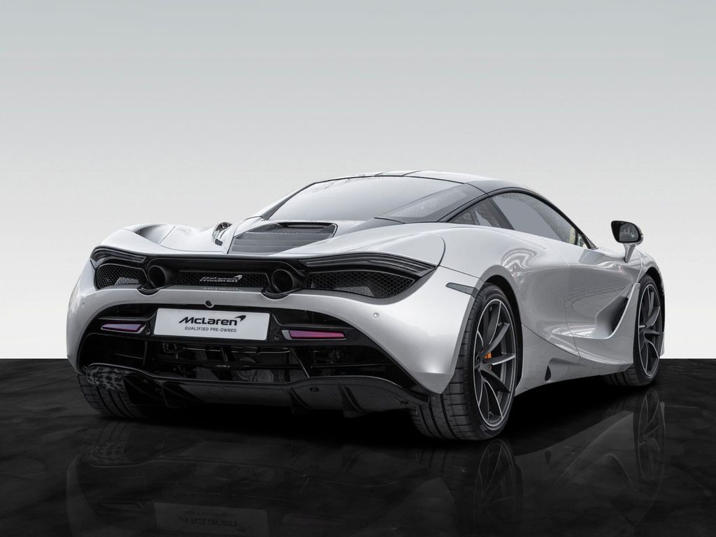 McLaren 720S 2022