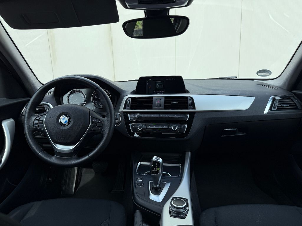 BMW 118 2018