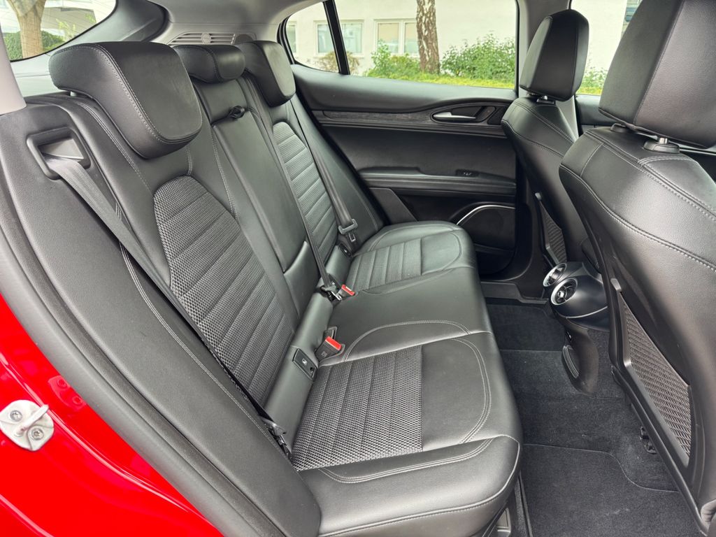 Alfa Romeo Stelvio 2021