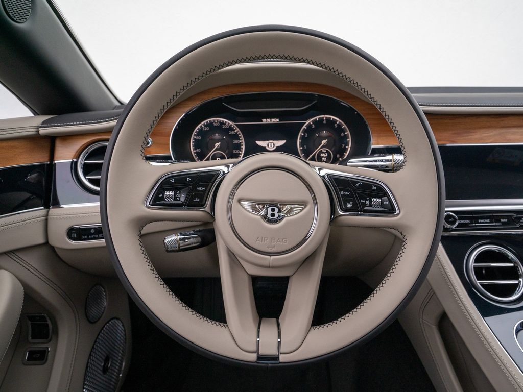 Bentley Continental GTC 2024