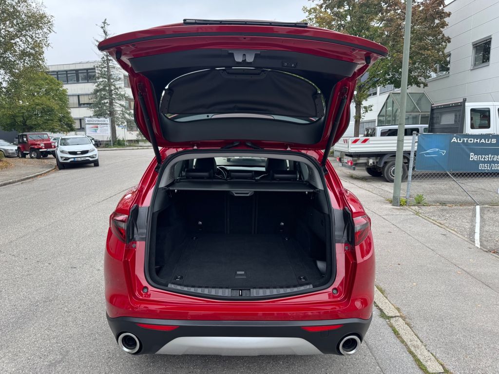 Alfa Romeo Stelvio 2021