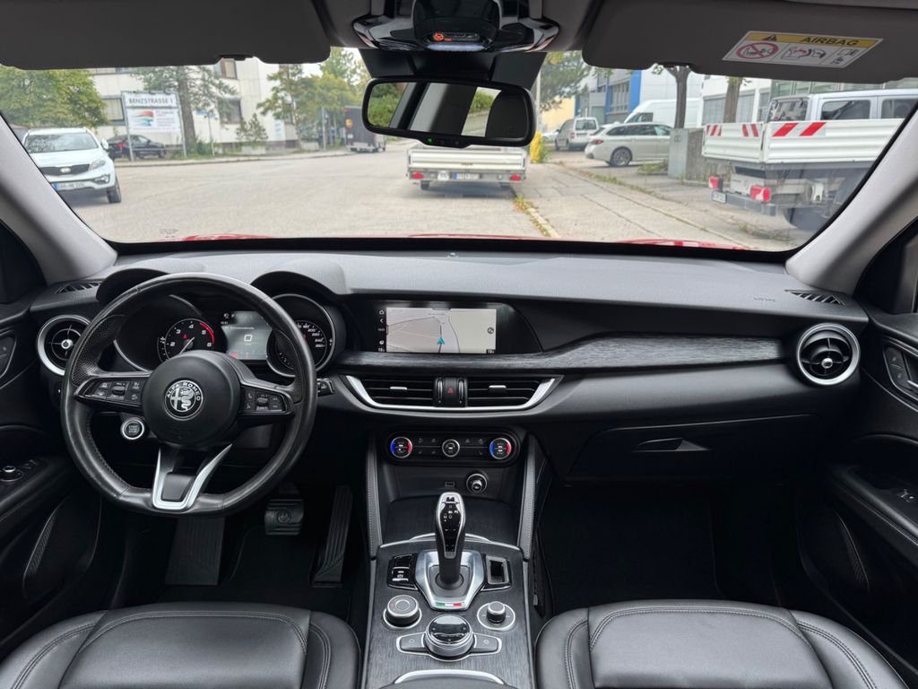 Alfa Romeo Stelvio 2021