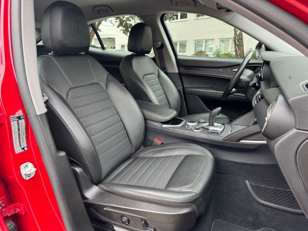 Alfa Romeo Stelvio 2021