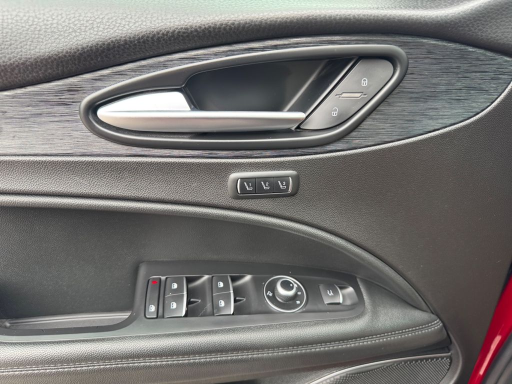 Alfa Romeo Stelvio 2021