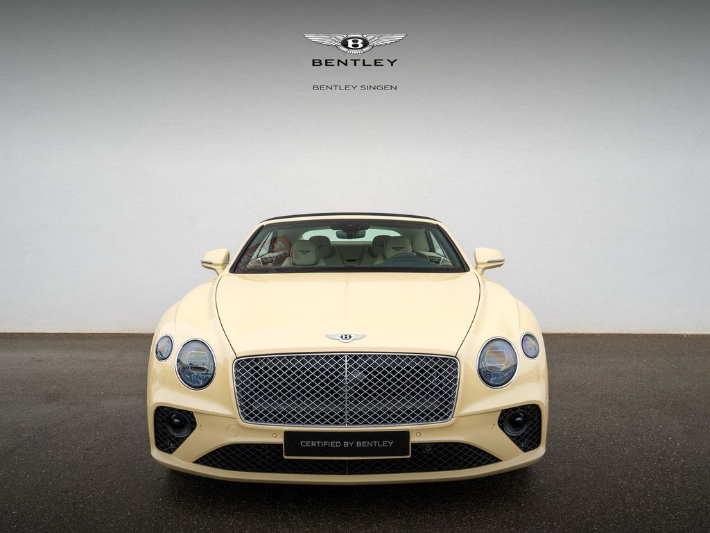 Bentley Continental GTC 2024