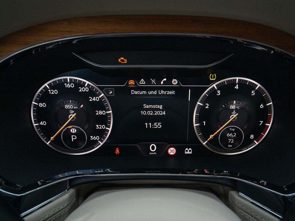 Bentley Continental GTC 2024