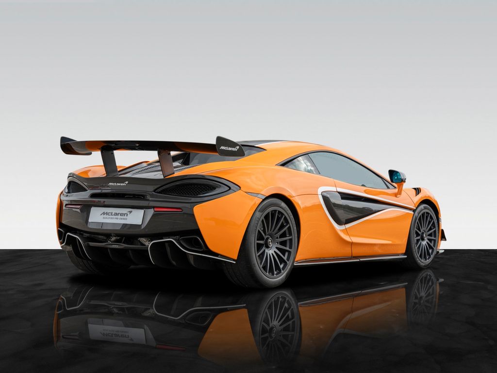 McLaren 620R 2022