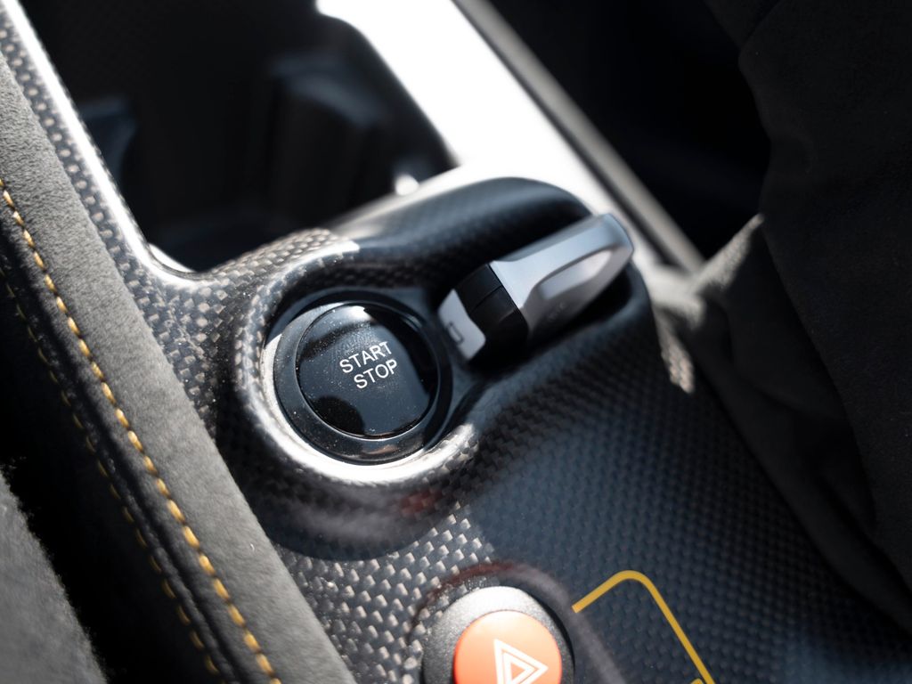 Dallara Stradale 2024