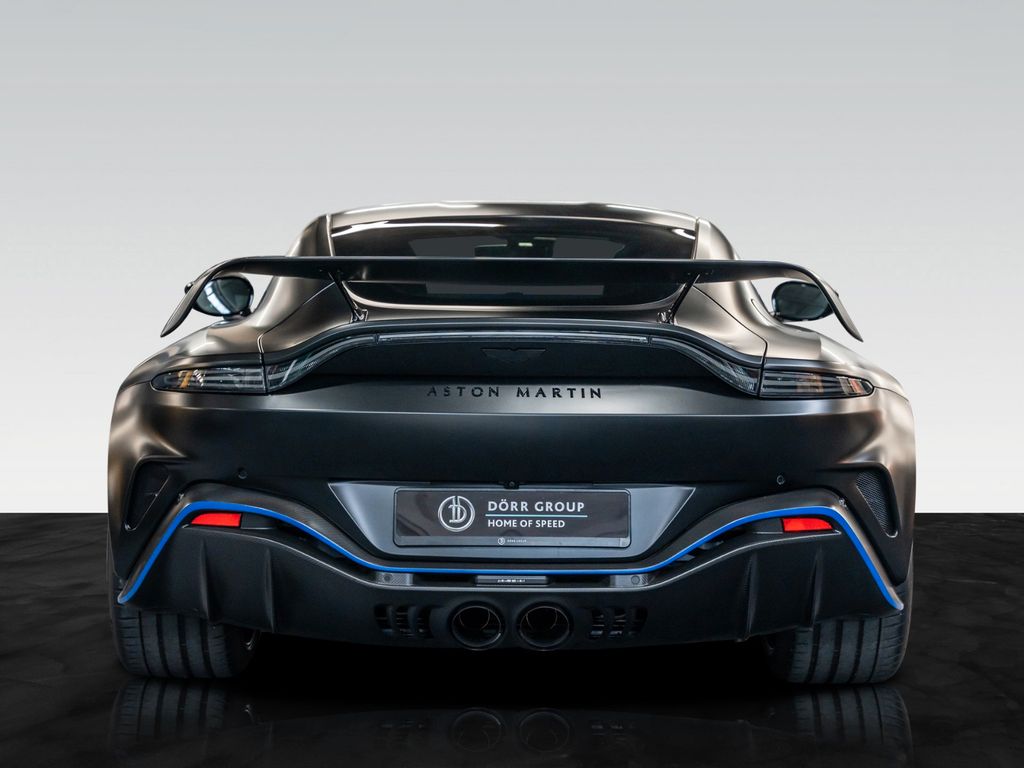 Aston Martin V12 Vantage 2022