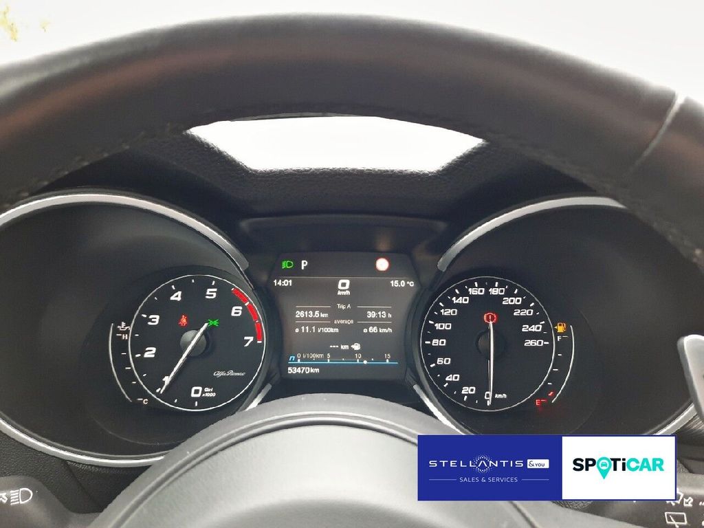 Alfa Romeo Stelvio 2023