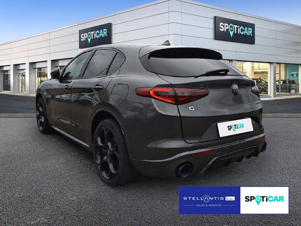 Alfa Romeo Stelvio 2023