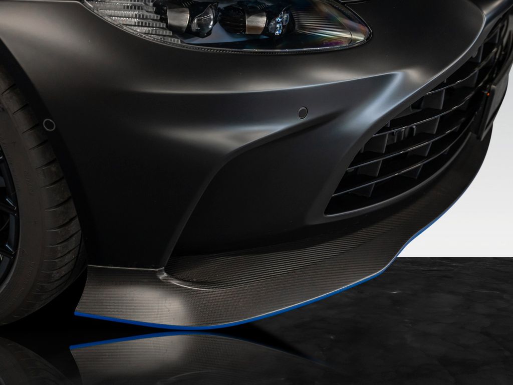 Aston Martin V12 Vantage 2022