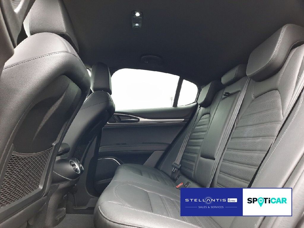 Alfa Romeo Stelvio 2023