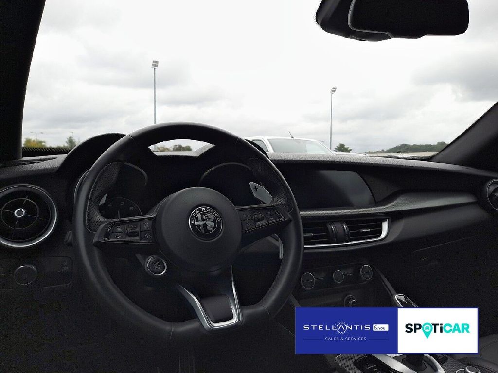 Alfa Romeo Stelvio 2023