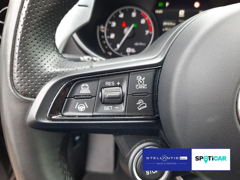 Alfa Romeo Stelvio 2023