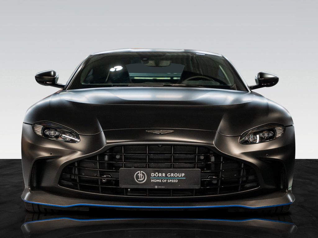 Aston Martin V12 Vantage 2022