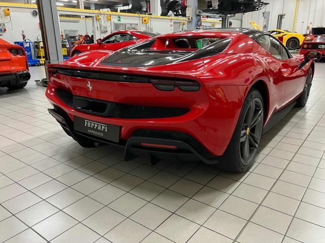 Ferrari 296 GTS 2023