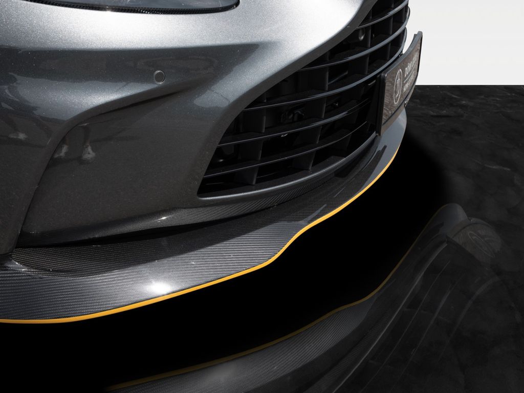 Aston Martin V12 Vantage 2023