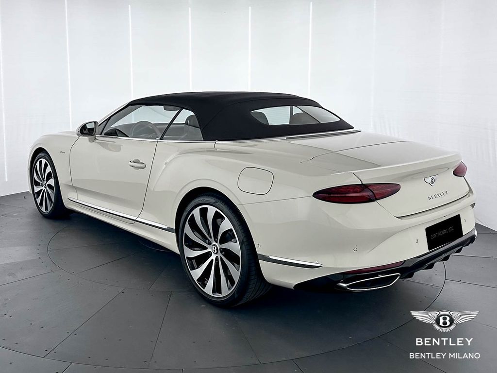 Bentley Continental GTC 2025