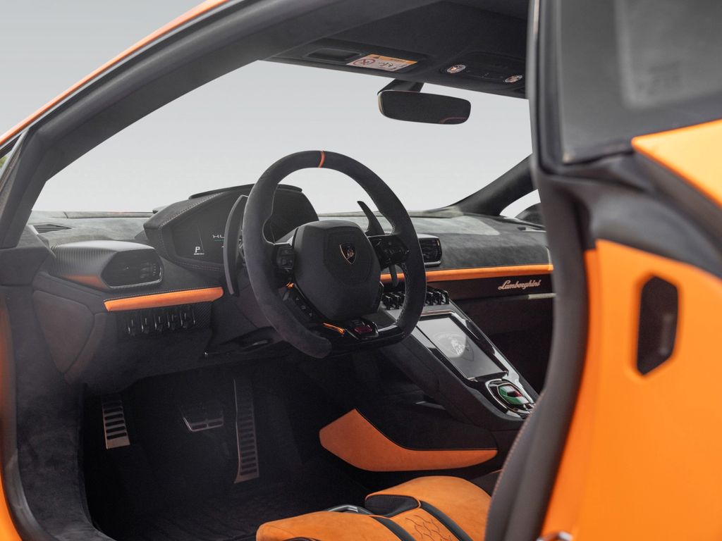 Lamborghini Huracán 2024