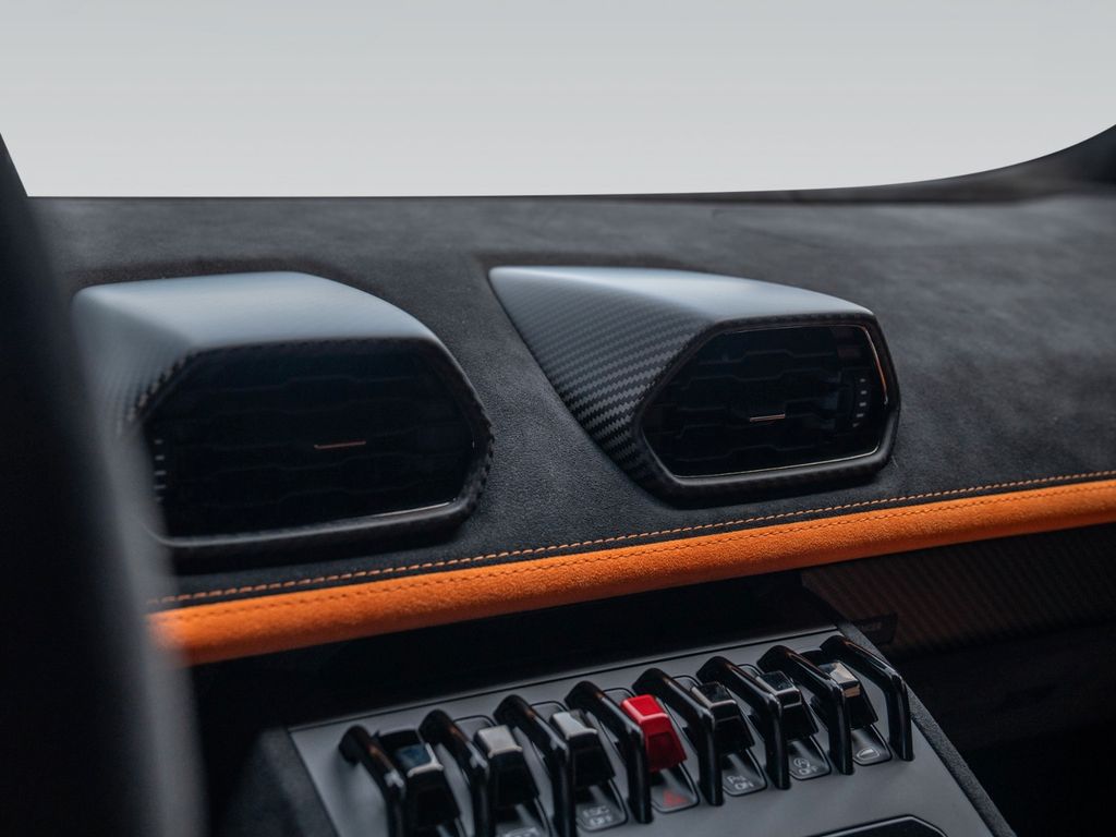 Lamborghini Huracán 2024