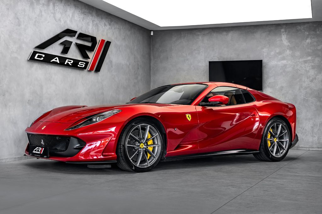 Ferrari 812 2023