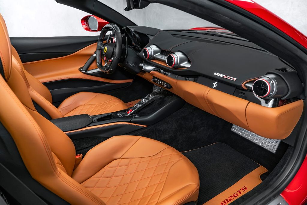 Ferrari 812 2023