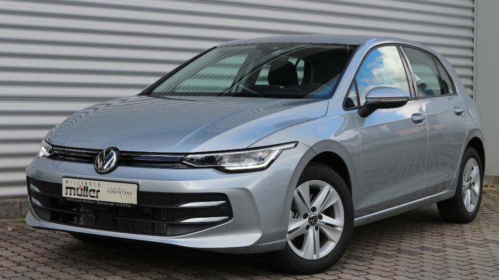 Volkswagen Golf 2025