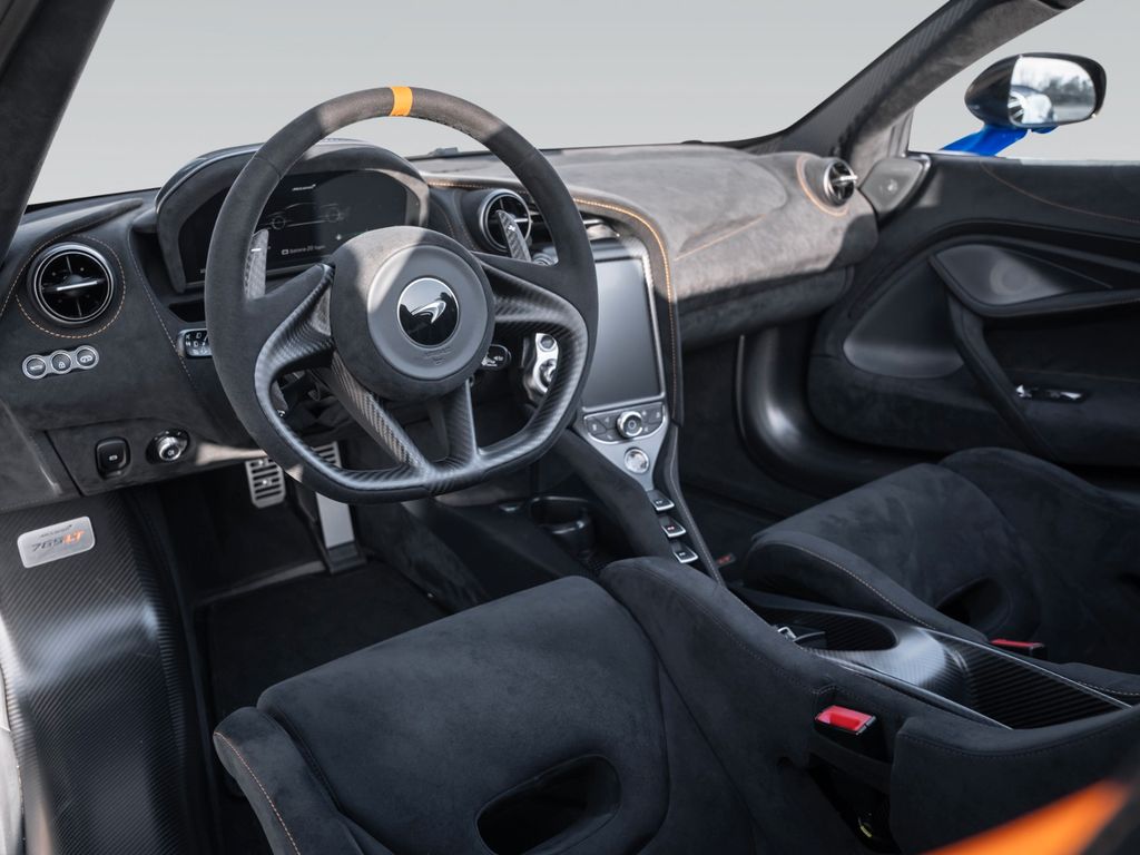 McLaren 765LT 2022