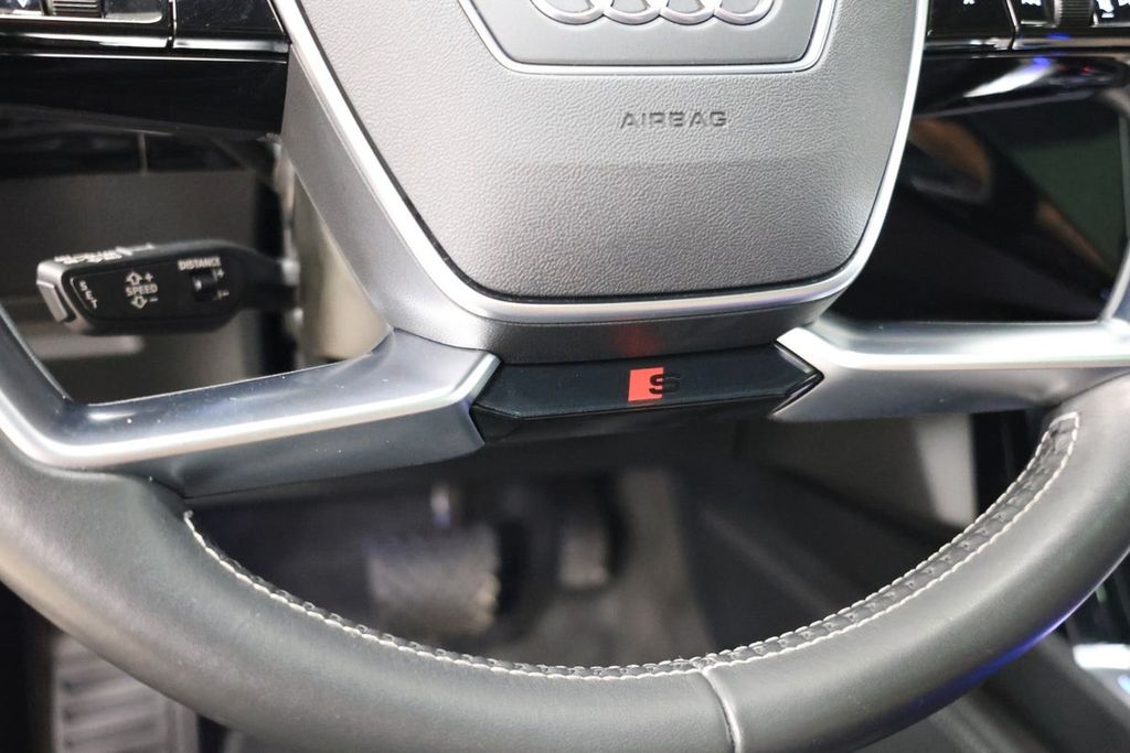 Audi e-tron 2021