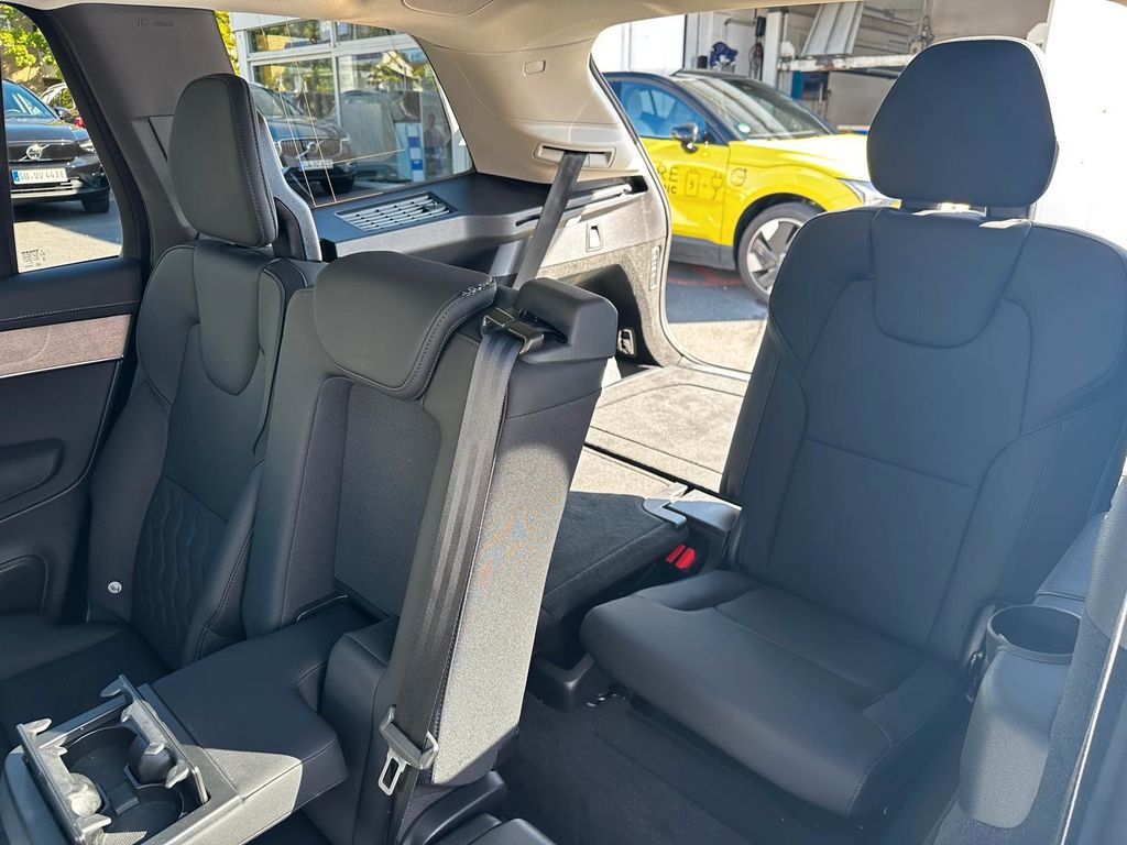 Volvo XC90 2025
