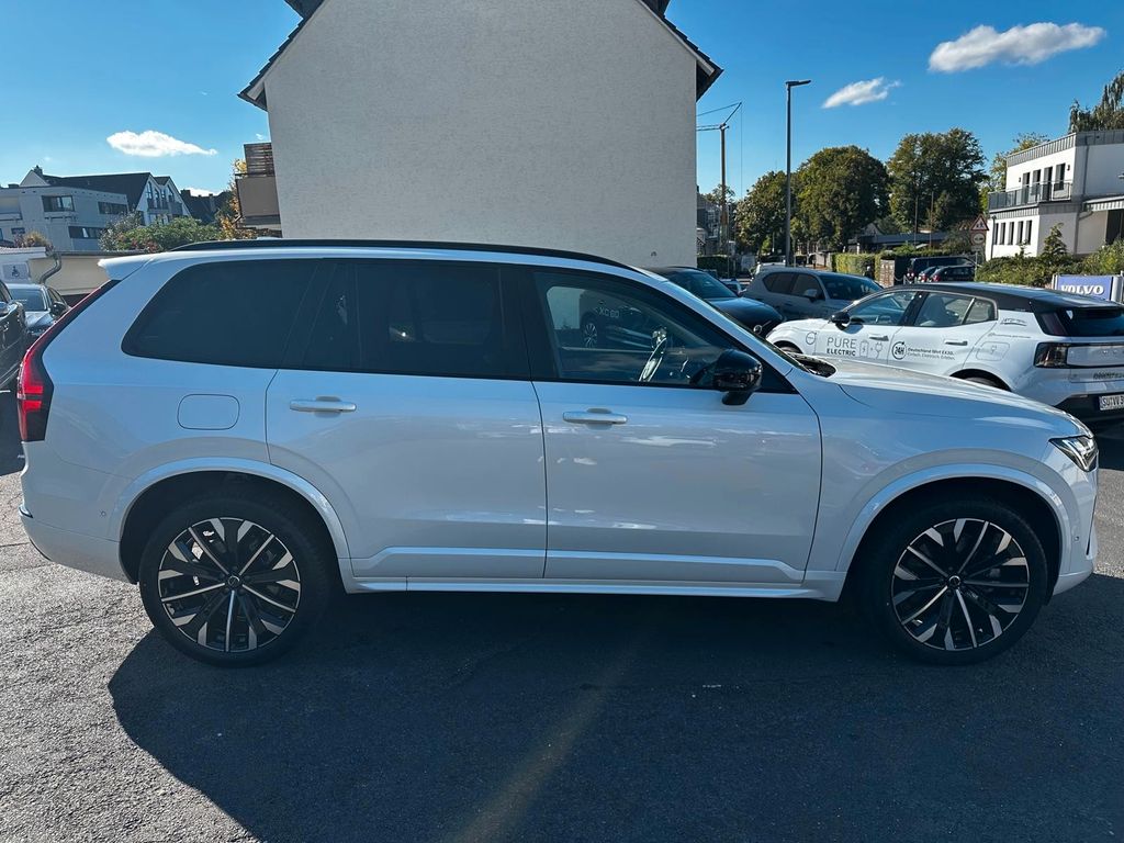Volvo XC90 2025
